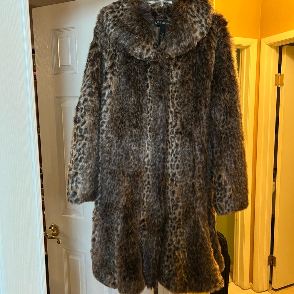 Faur fur leopard coat
